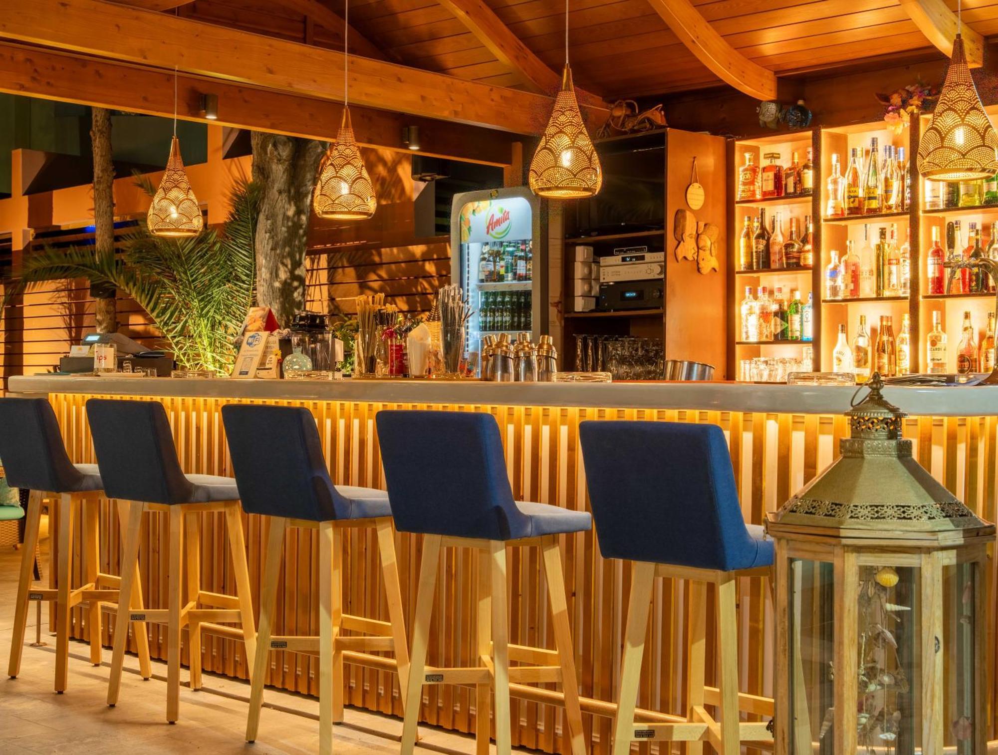 Paradise Hotel-Apartments Stalida Екстериор снимка